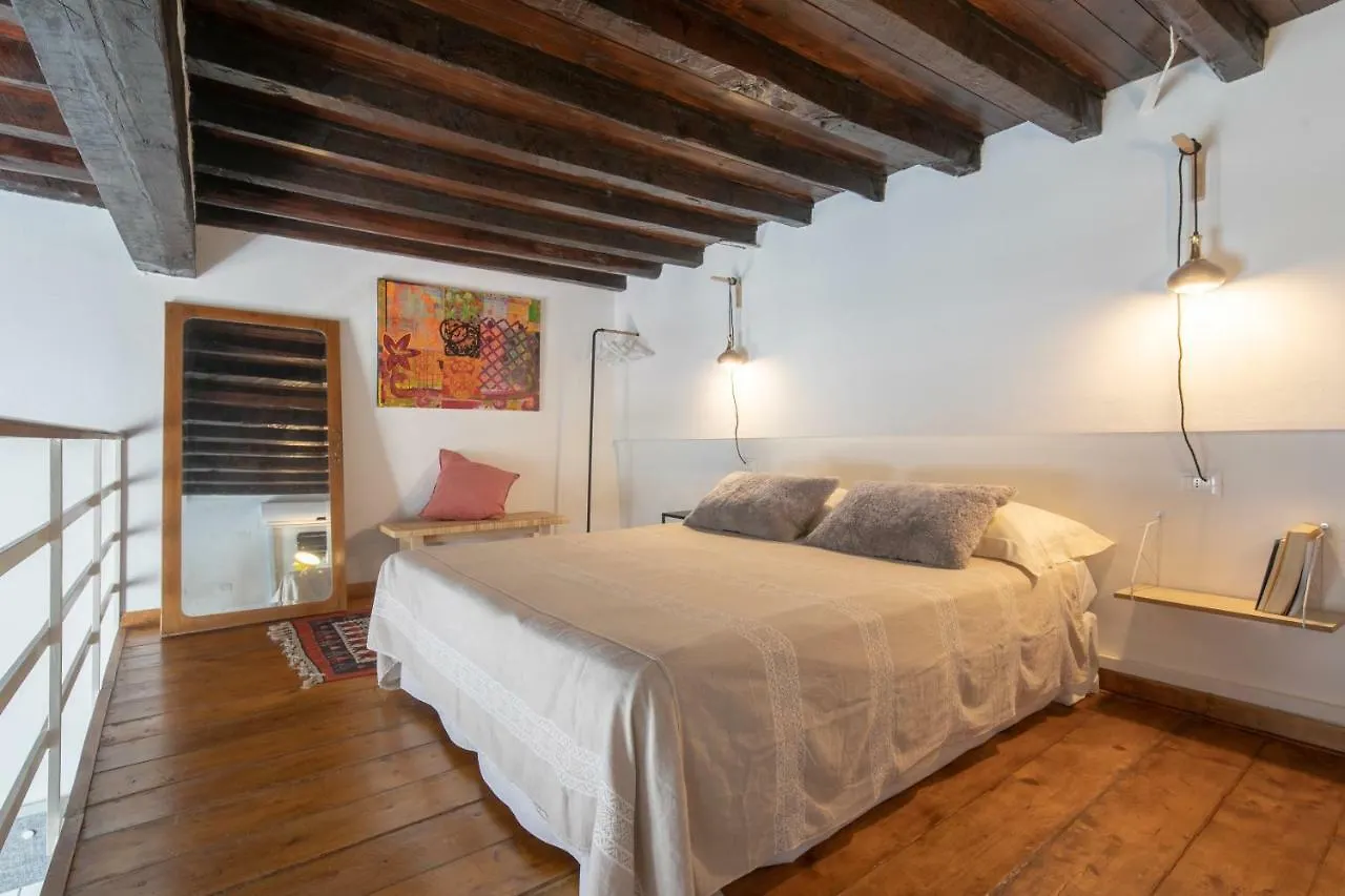 Serragli Loft By Mmega Florens
